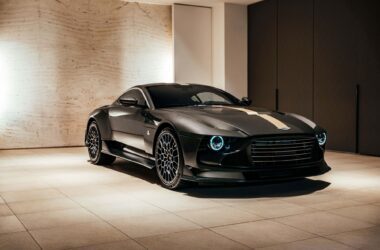 Valour為Aston Martin慶祝品牌成立110週年所推出之車款，全球僅限量生產110輛。(圖片提供：Aston Martin)